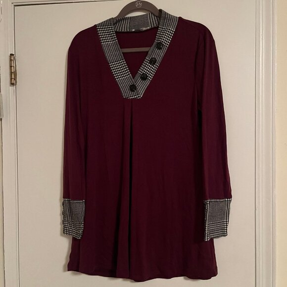 Messico Tops - Messic Size Large Maroon Long Sleeve Top with Black/White Plaid Detailing